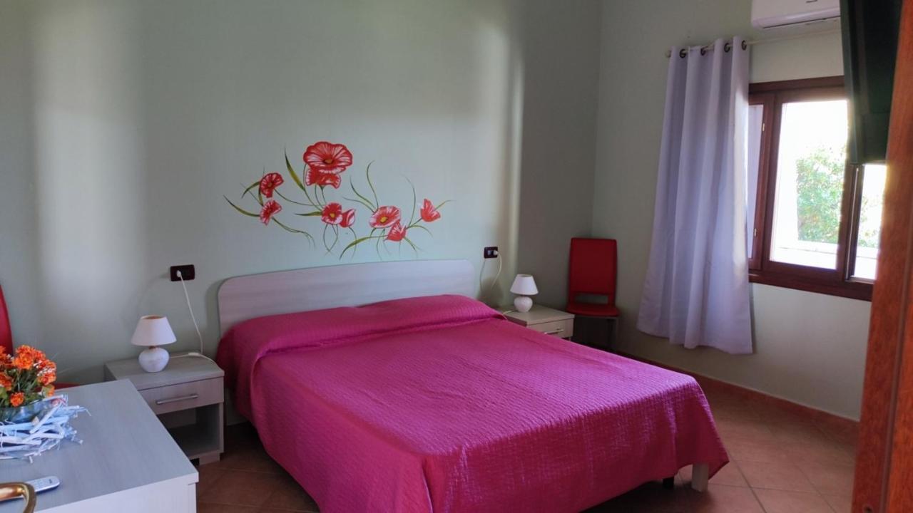 Casa L'Ulivariu Affittacamere San Teodoro  Εξωτερικό φωτογραφία