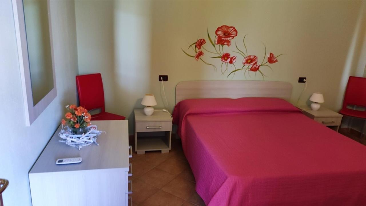 Casa L'Ulivariu Affittacamere San Teodoro  Εξωτερικό φωτογραφία